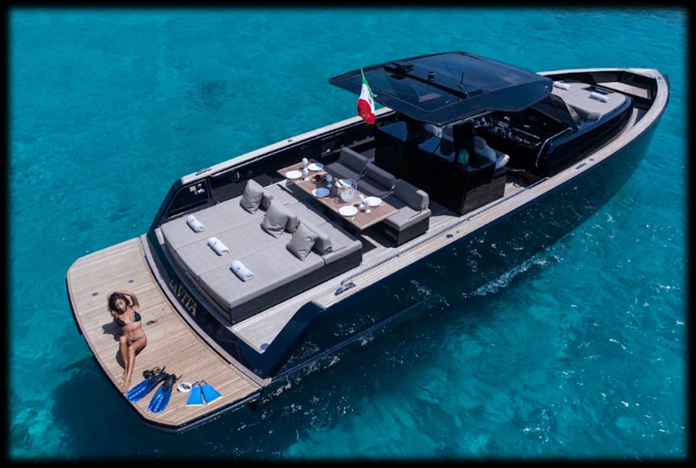 Pardo 43 La Vita navegando en Ibiza